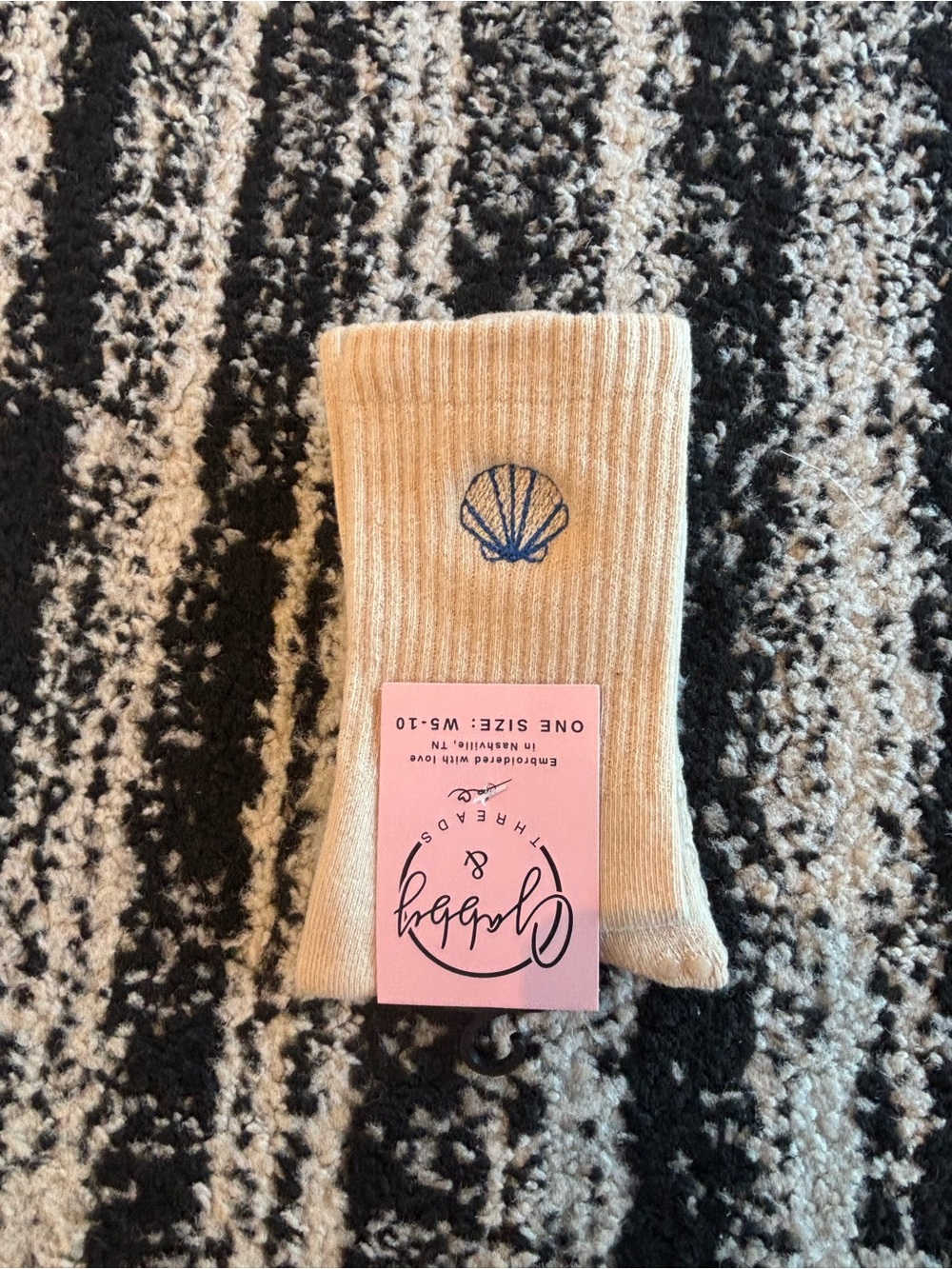 Gabby and Threads Women's Grip Socks